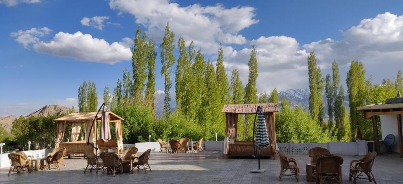 Cho Palace Leh Luaran gambar